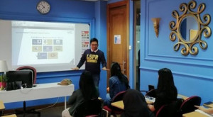 PR dan Marcom Harus Mengerti  Bisnis atau Produk  Perusahaannya