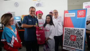 Pengusaha Kuliner di  Pujasera Rest Area KM38, Tol Jagorawi Beralih Gunakan Bright Gas