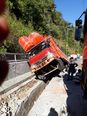 Laka Dipicu ODOL Terjadi Lagi,  Kini Ditangani Aparat BPTD Sulselbar 