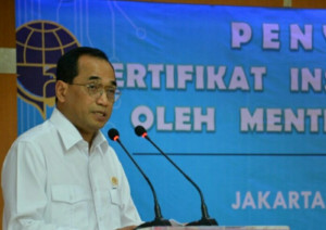 80 Sertifikat Insinyur Profesional Diserahkan Menhub Budi Karya