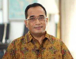 Menhub Bersama Menteri Terkait   Sampaikan Paparan Mengenai Transportasi di Ibukota Baru di Balikpapan 