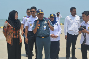 Bupati Annisa Didampingi KSOP Tanjung Emas Ahmad Wahid Resmikan Dermaga Pelabuhan Kendal