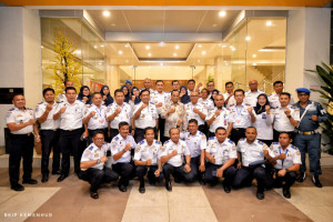 Kunjungan ke Sorong, Menhub Budi Sampaikan Prioritas Pembangunan  di Sektor Transportasi