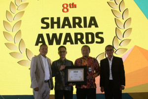 Bank DKI  Syariah Raih Penghargaan