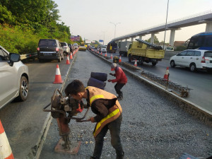 Pekerjaan Pemeliharaan di  Tol Jagorawi Masih Dilanjutkan, Pengguna Jalan Diminta Waspada