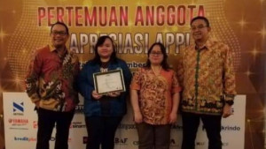 MTF Beri Beasiswa ke  Putra Karyawan Senilai Rp7 Juta/ Orang