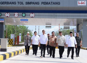 Presiden Jokowi Resmikan Tol Trans-Sumatra Ruas Terbanggi Besar-Pematang Panggang-Kayu Agung
