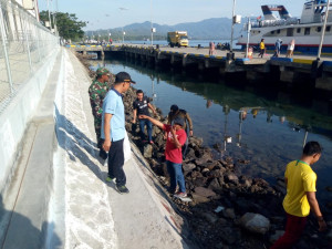  Pelabuhan Babang dan Dobo Kompak Lakukan Kebersihan Laut dan Pantai