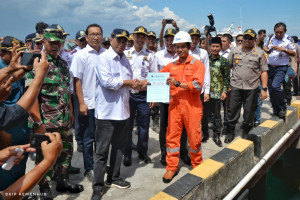 Kemenhub Janji Tambah Kapal ke Pelabuhan Tronojoyo Sampang