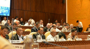 Raker Komisi V DPR, Menhub Laporkan Persiapan Nataru Capai 70%