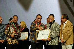 Berhasil Kembangkan Bandara, AP I Raih Penghargaan  MOTY Award Dari Markplus