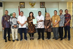 Bangun Bandara, Pemkab Fak Fak Hibahkan Tanah ke Ditjen Perhubungan Udara