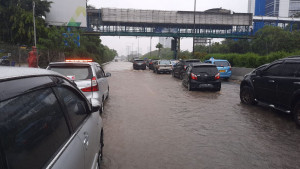 Sampai Besok Siang, Pemerintah Gratiskan Jalan Tol Dalam Kota Jakarta 