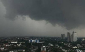 Waspada Cuaca Ekstrem Masih Terjadi Satu Pekan Kedepan