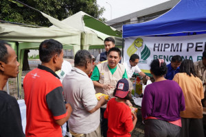 BPP HIPMI Turun Membatu Korban Banjir di Beberapa Titik di Jabodetabek