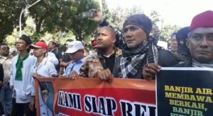Dua Kelompok Massa Pro Dan  Kontra  Anies Baswedan Gelar Aksi Demo di Jakarta