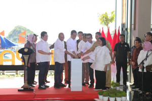 Presiden Jokowi  Resmikan Kawasan Marina Labuan Bajo NTT