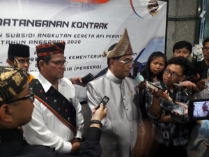 Menhub Budi Dorong KAI Ikut Investasi Trolley Bus di Bali