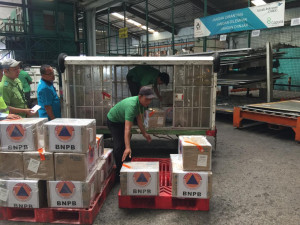 Antisipasi Corona,  Garuda Indonesia Terbangkan 10 Ribu Masker Khusus Untuk WNI di Tiongkok