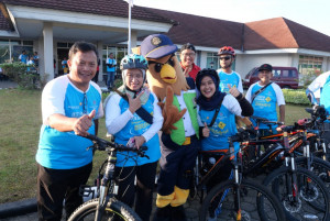 Tim Ditjen Hubud Kampanye Keselamatan Sambil Sepeda Santai Di Padang