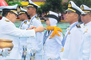 Kepala BPSDMP Lantik 618 Perwira Pelaut Lulusan Poltekpel Barombong