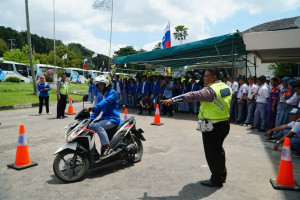 RU V Gelar Safety Driving Awareness dan Early Fire Fighting