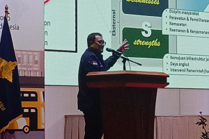 Masalah Besar di  Sistem Logistik Indonesia Ada di Transportasi Darat