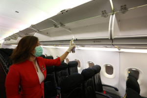 Untuk Keselamatan Penumpang dan Staf, AirAsia Rutin Disinfeksi Pesawatnya