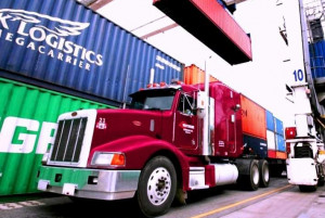 Butuh Masker dan APD,  Armada Aptrindo Tetap Beroperasi  Normal