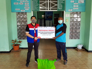 Pertamina Peduli Serahkan Bantuan Pencegahan COVID-19 di Jayapura