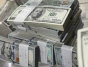 Dolar Menjadi Tempat Aman  di Tengah Wabah Covid-19