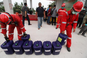 Perta Arun Gas Berikan Bahan  Baku disinfectant untuk  Tangani Covid-19 kota Lhokseumawe