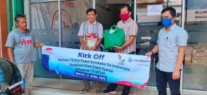 FIFGROUP Bagi Sembako ke  Masyarakat di Lingkungan Kantor Banjar Jawa Barat