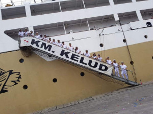 Putus Covid-19, Hentikan Sementara Operasional Kapal Penumpang    