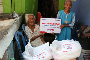 UMKM dan Pertamina Bantu Masyarakat Kurang Mampu dan Pekerja Harian