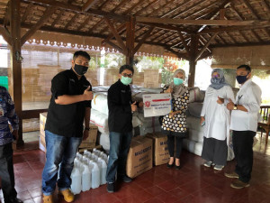 AP II Bantu APD dan Alat Kesehatan Penanganan COVID-19  Ke Sejumlah Rumah Sakit di Banten