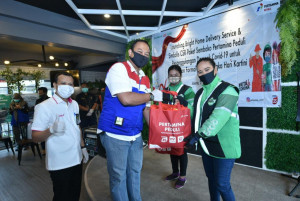 Hari Kartini, Pertamina Berikan 6.643 Paket Sembako Pada Pekerja Perempuan 