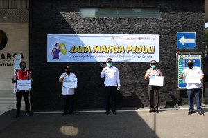 Jasamarga Metropolitan Tollroad Salurkan Bantuan ke Rumah Sakit dan  Warga Sekitar Jalan Tol