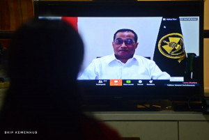 Negatif Covid-19, Menhub Budi Karya Siap Beraktivitas  Kembali