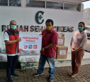 Pertamina Peduli Salurkan APD di Sejumlah Faskes Wilayah Kab Bogor