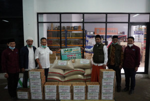 Satgas Covid-19 MUI Terima Bantuan 1 Ton Beras dan 200 Kg Minyak Goreng