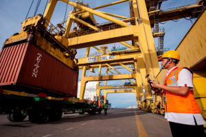 Selama Triwulan 1, Kinerja Bongkar-Muat  TPK Belawan Meningkat