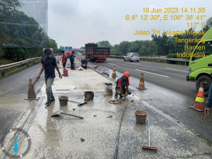 Jasa Marga  Kembali  Lakukan Perawatan Rutin  Tiga Lokasi di Ruas Tol Jakarta - Cikampek
