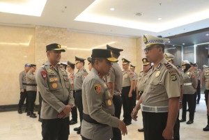 1.294 Personel Polda Metro Jaya  Naik Pangkat