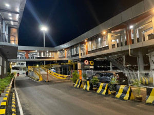 ASDP Benahi Jembatan Penyeberangan Orang di Pelabuhan  Penyeberangan  Merak-Bakauheni