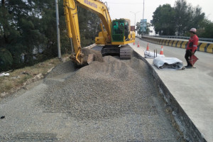 Ruas Jalan Tol Jakarta-Cikampek Kembali Dilakukan Pemeliharaan 