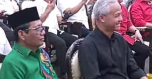 Sah ....PDIP dan Partai Koalisinya Menunjuk Mahfud MD Dampingi Ganjar  Pranowo 