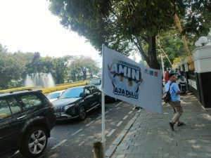 Diiringi Ribuan Massa Pendukung, Paslon AMIN Resmi  Terdaftar Sebagai Capres Pada Pilpres  2024