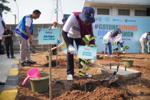 Jasa Marga Tanam 2.400 Bibit Pohon Pada Seluruh Kantornya