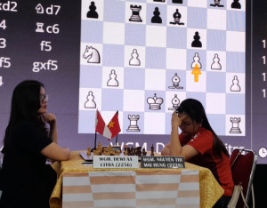 Dwitarung Putri Internasional Berlangsung Ketat